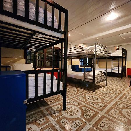 Club One Seven Gaymen Chiang Mai Hotel Екстериор снимка