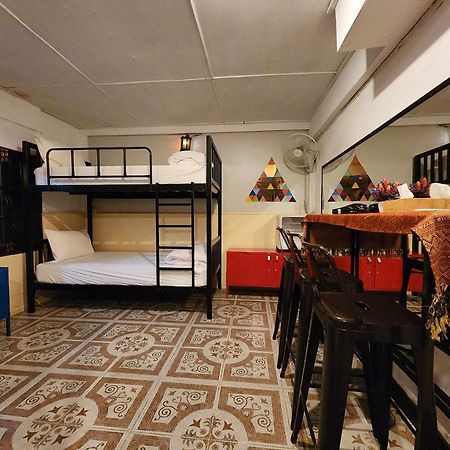 Club One Seven Gaymen Chiang Mai Hotel Екстериор снимка