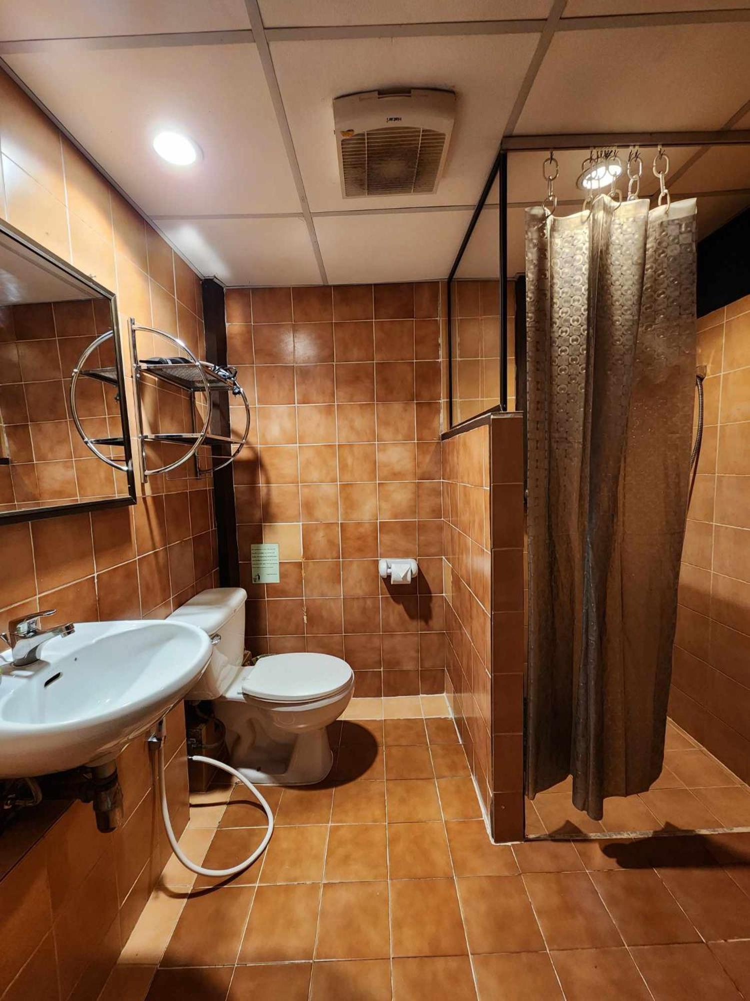 Club One Seven Gaymen Chiang Mai Hotel Екстериор снимка