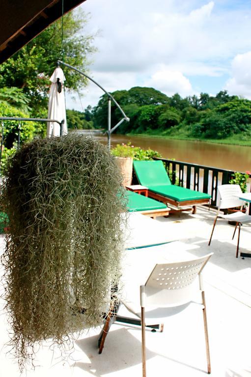 Club One Seven Gaymen Chiang Mai Hotel Екстериор снимка