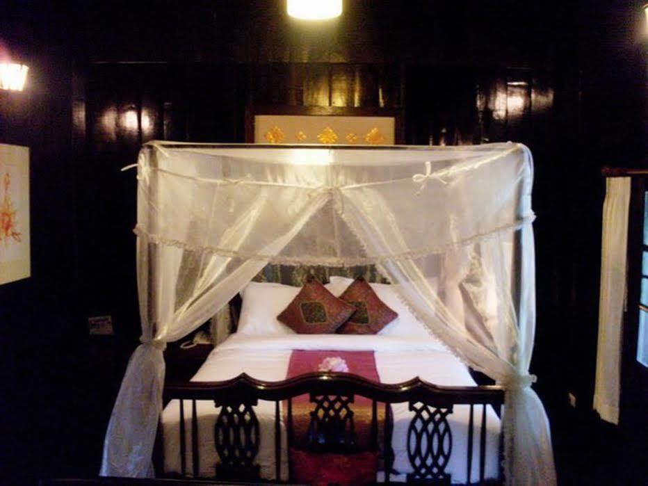 Club One Seven Gaymen Chiang Mai Hotel Екстериор снимка